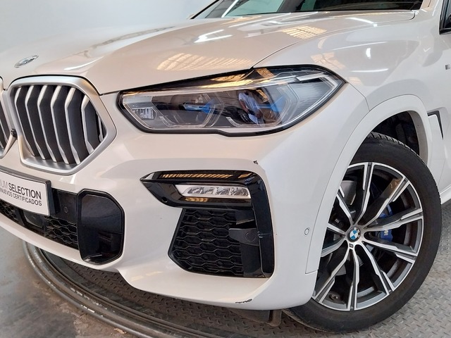 BMW X6 xDrive30d color Blanco. Año 2020. 210KW(286CV). Diésel. En concesionario Proa Premium Palma de Baleares