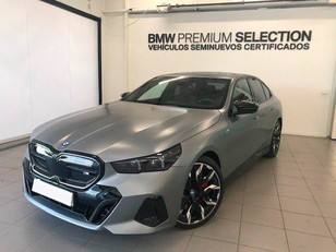 Fotos de BMW i5 M60 color Gris. Año 2024. 442KW(601CV). Eléctrico. En concesionario Lurauto Gipuzkoa de Guipuzcoa