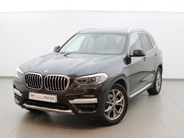 BMW X3 xDrive20d color Gris. Año 2020. 140KW(190CV). Diésel. En concesionario Augusta Aragon S.A. de Zaragoza