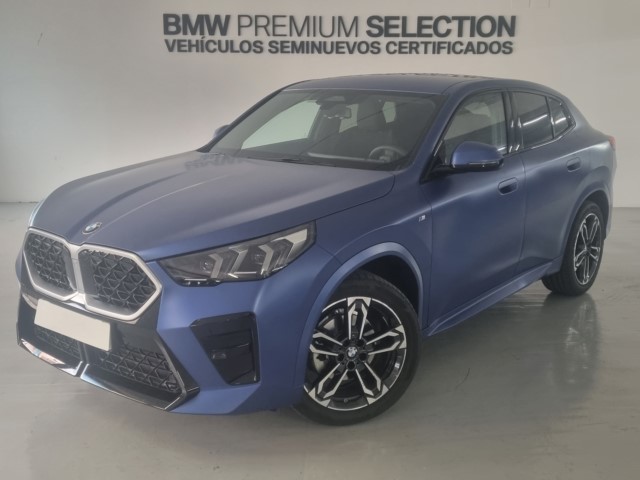 BMW X2 sDrive18d color Azul. Año 2024. 110KW(150CV). Diésel. En concesionario Lurauto - Gipuzkoa de Guipuzcoa