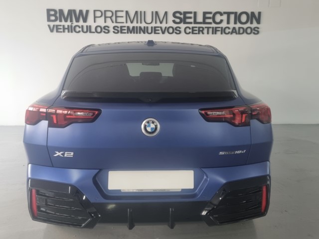 BMW X2 sDrive18d color Azul. Año 2024. 110KW(150CV). Diésel. En concesionario Lurauto - Gipuzkoa de Guipuzcoa