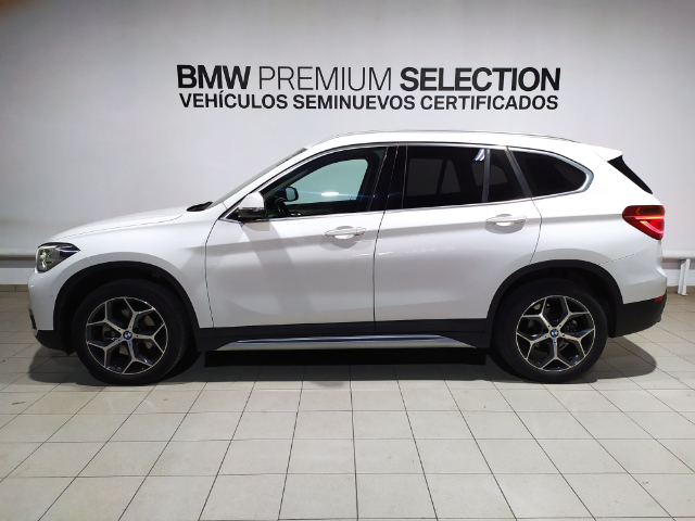 BMW X1 sDrive18d color Blanco. Año 2018. 110KW(150CV). Diésel. En concesionario Hispamovil, Orihuela de Alicante