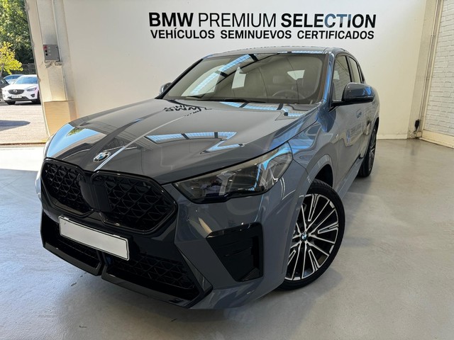 BMW X2 sDrive18d color Gris. Año 2024. 110KW(150CV). Diésel. En concesionario Lurauto Gipuzkoa de Guipuzcoa