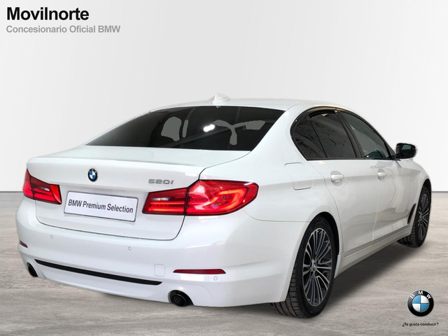 BMW Serie 5 520i color Blanco. Año 2020. 135KW(184CV). Gasolina. En concesionario Movilnorte El Plantio de Madrid