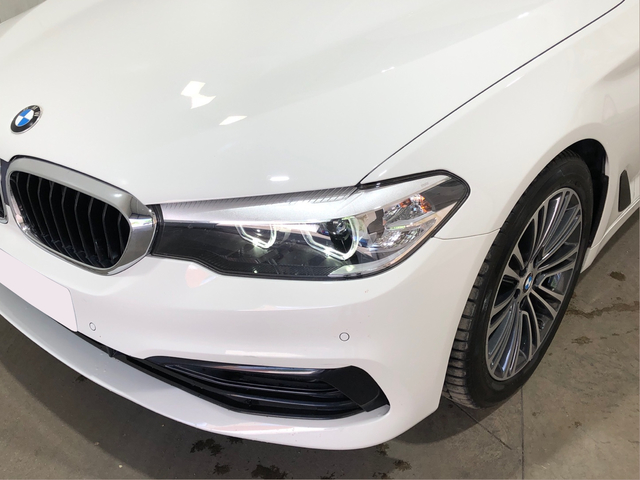 BMW Serie 5 520i color Blanco. Año 2020. 135KW(184CV). Gasolina. En concesionario Movilnorte El Plantio de Madrid