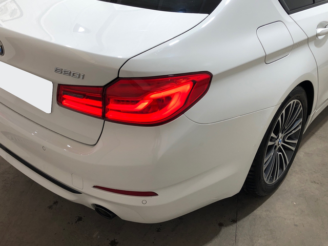 BMW Serie 5 520i color Blanco. Año 2020. 135KW(184CV). Gasolina. En concesionario Movilnorte El Plantio de Madrid