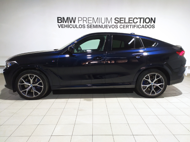 BMW X6 xDrive40d color Negro. Año 2021. 250KW(340CV). Diésel. En concesionario Hispamovil, Orihuela de Alicante