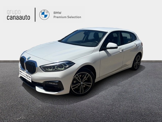 BMW Serie 1 118i color Blanco. Año 2022. 103KW(140CV). Gasolina. En concesionario CANAAUTO - TACO de Sta. C. Tenerife