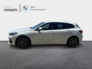 Fotos de BMW Serie 1 118i color Blanco. Año 2022. 103KW(140CV). Gasolina. En concesionario CANAAUTO - TACO de Sta. C. Tenerife