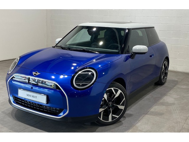 fotoG 0 del MINI MINI 3 Puertas Cooper SE 160 kW (218 CV) 218cv Eléctrico del 2024 en Barcelona