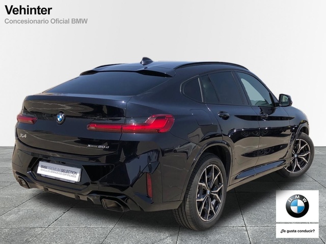 BMW X4 xDrive20d color Negro. Año 2023. 140KW(190CV). Diésel. En concesionario Vehinter Alcorcón de Madrid