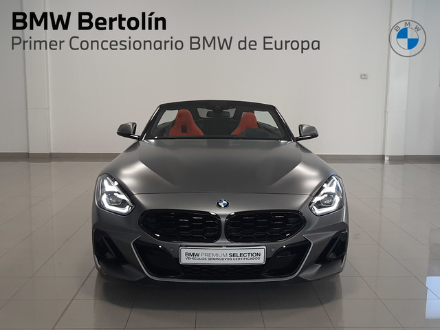 BMW Z4 M40i Cabrio color Gris. Año 2024. 250KW(340CV). Gasolina. En concesionario Automoviles Bertolin, S.L. de Valencia