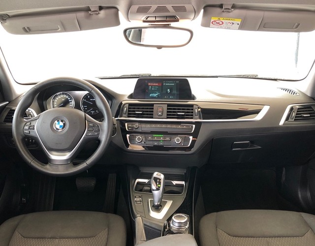 BMW Serie 1 116d color Blanco. Año 2018. 85KW(116CV). Diésel. En concesionario Vehinter Getafe de Madrid