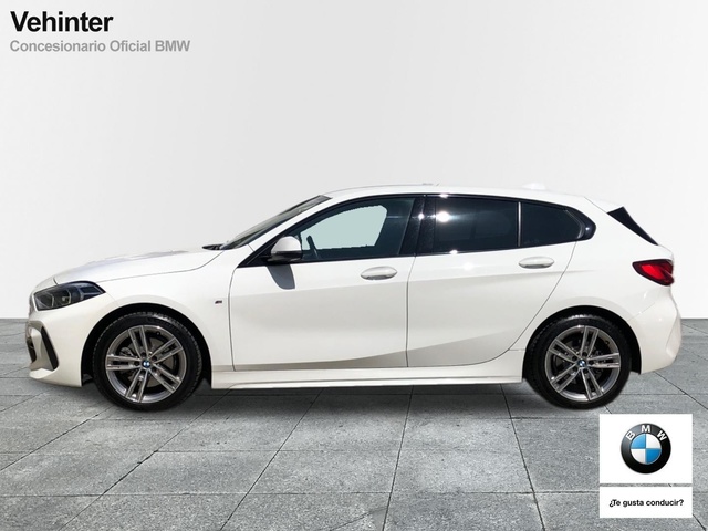 BMW Serie 1 118d color Blanco. Año 2020. 110KW(150CV). Diésel. En concesionario Momentum S.A. de Madrid