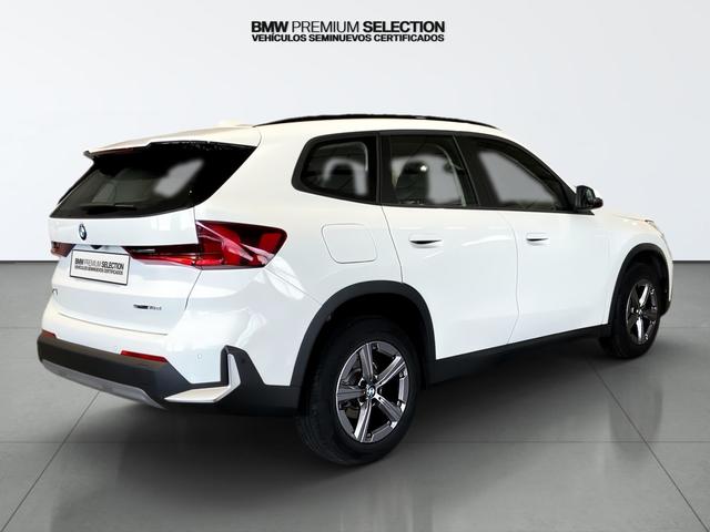 BMW X1 sDrive18d color Blanco. Año 2023. 110KW(150CV). Diésel. En concesionario Automotor Costa, S.L.U. de Almería