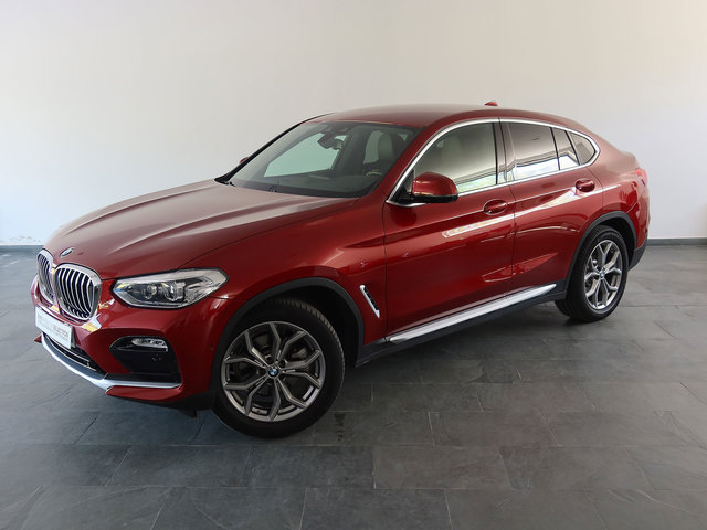 BMW X4 xDrive20d color Rojo. Año 2018. 140KW(190CV). Diésel. En concesionario Autogal de Ourense