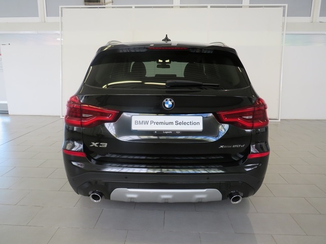 BMW X3 xDrive20d color Negro. Año 2020. 140KW(190CV). Diésel. En concesionario Lugauto S.A. de Lugo