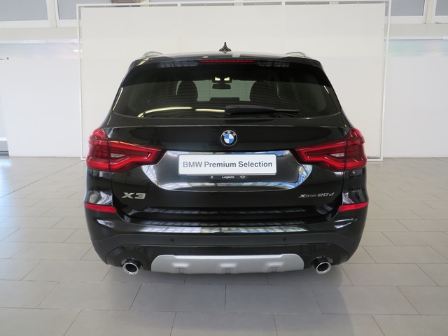 BMW X3 xDrive20d color Negro. Año 2020. 140KW(190CV). Diésel. En concesionario Lugauto S.A. de Lugo