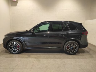 Fotos de BMW X5 xDrive50e color Negro. Año 2024. 360KW(489CV). Híbrido Electro/Gasolina. En concesionario MOTOR MUNICH S.A.U  - Terrassa de Barcelona