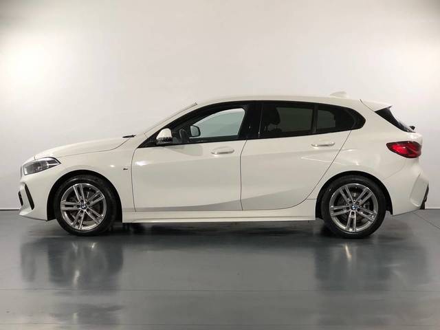 BMW Serie 1 118i color Blanco. Año 2020. 103KW(140CV). Gasolina. En concesionario Proa Premium Palma de Baleares