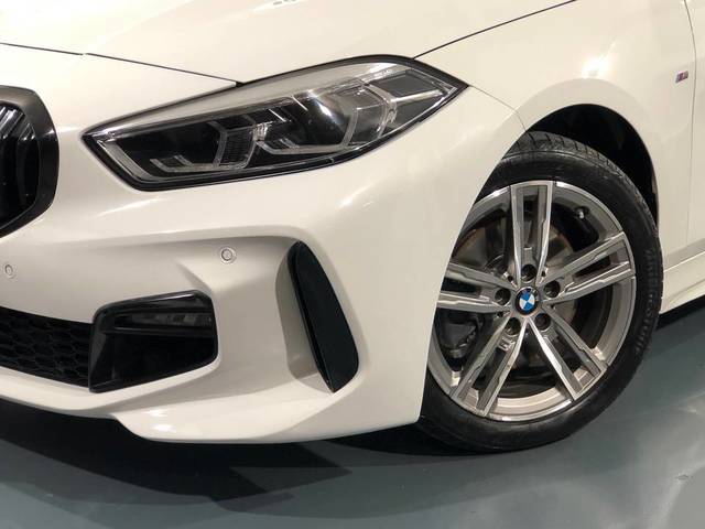 BMW Serie 1 118i color Blanco. Año 2020. 103KW(140CV). Gasolina. En concesionario Proa Premium Palma de Baleares