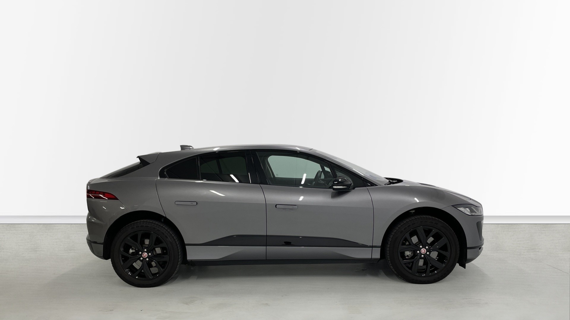 Jaguar I-PACE EV400 - 7