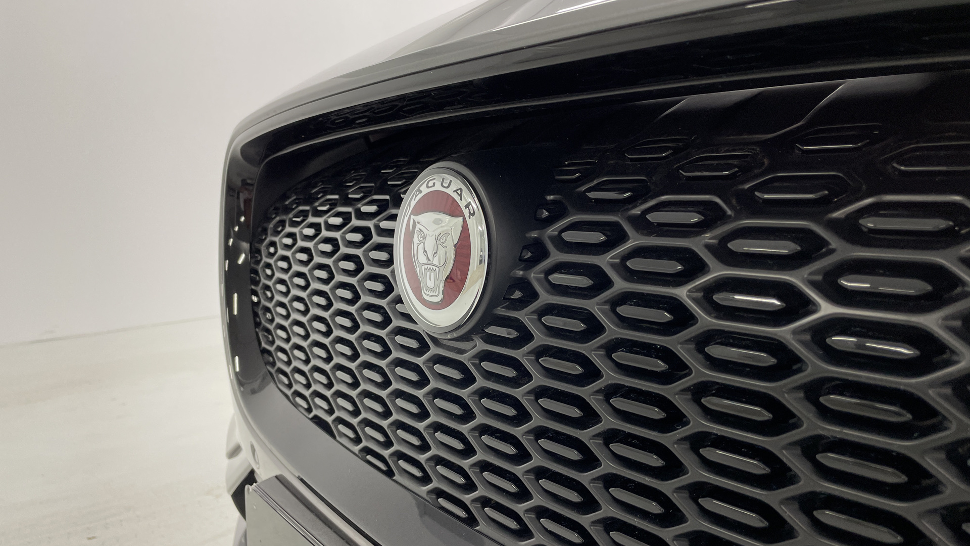 Jaguar I-PACE EV400 - 11