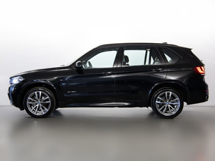 Fotos de BMW X5 xDrive30d color Negro. Año 2016. 190KW(258CV). Diésel. En concesionario Fuenteolid de Valladolid