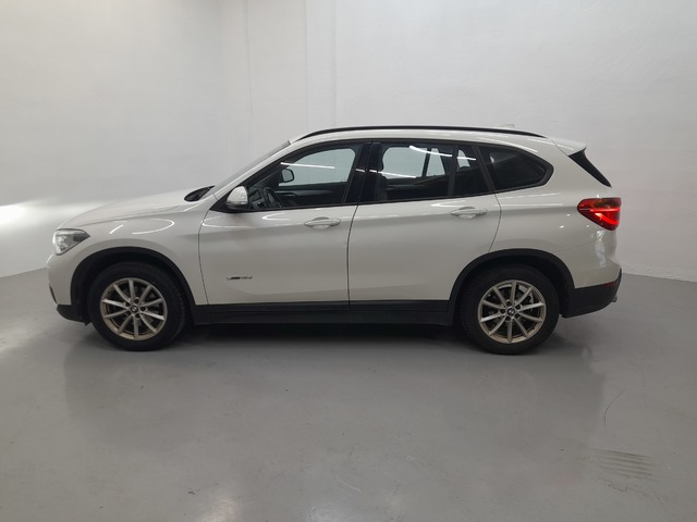 BMW X1 sDrive18d color Blanco. Año 2016. 110KW(150CV). Diésel. En concesionario Cabrero Motorsport de Huesca