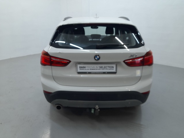 BMW X1 sDrive18d color Blanco. Año 2016. 110KW(150CV). Diésel. En concesionario Cabrero Motorsport de Huesca