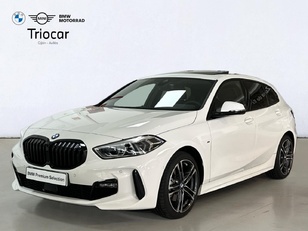 Fotos de BMW Serie 1 118i color Blanco. Año 2024. 103KW(140CV). Gasolina. En concesionario Triocar Avilés (Bmw y Mini) de Asturias