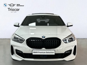 Fotos de BMW Serie 1 118i color Blanco. Año 2024. 103KW(140CV). Gasolina. En concesionario Triocar Avilés (Bmw y Mini) de Asturias