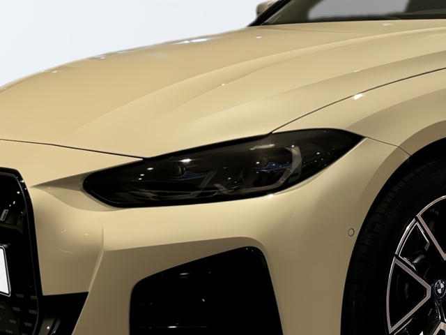 BMW i4 eDrive40 color Blanco. Año 2023. 250KW(340CV). Eléctrico. En concesionario Automotor Premium Viso - Málaga de Málaga