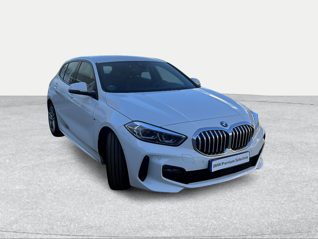 BMW Serie 1 118i color Blanco. Año 2023. 103KW(140CV). Gasolina. En concesionario Ilbira Motor | Granada de Granada