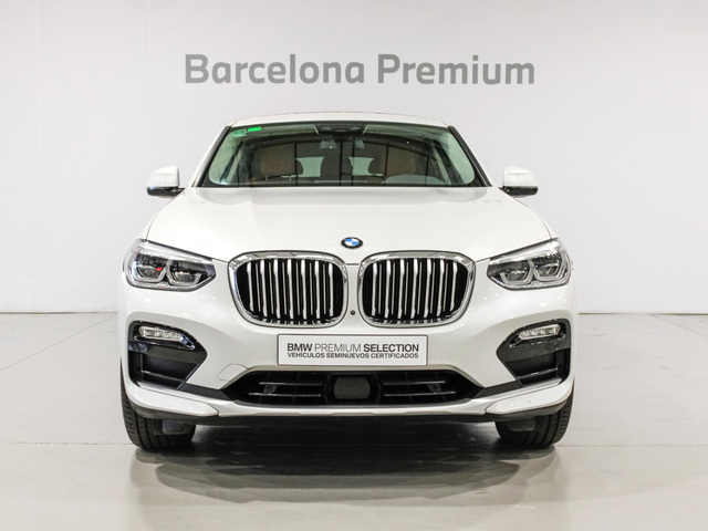 BMW X4 xDrive20i color Blanco. Año 2019. 135KW(184CV). Gasolina. En concesionario Barcelona Premium -- GRAN VIA de Barcelona