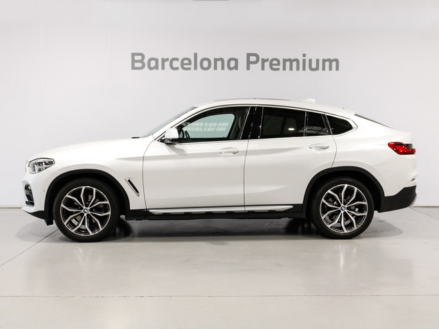 BMW X4 xDrive20i color Blanco. Año 2019. 135KW(184CV). Gasolina. En concesionario Barcelona Premium -- GRAN VIA de Barcelona