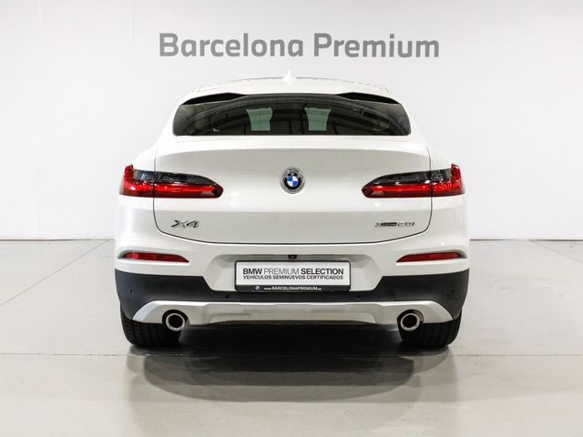 BMW X4 xDrive20i color Blanco. Año 2019. 135KW(184CV). Gasolina. En concesionario Barcelona Premium -- GRAN VIA de Barcelona