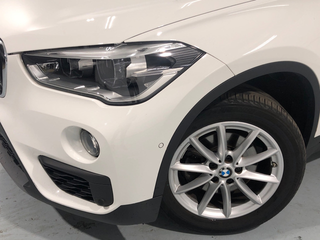 BMW X1 sDrive18d color Blanco. Año 2019. 110KW(150CV). Diésel. En concesionario Auto Premier, S.A. - MADRID de Madrid