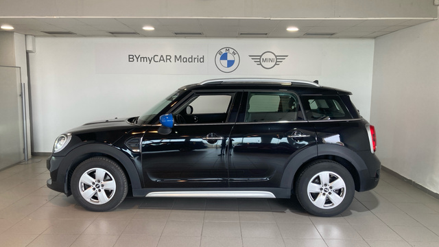 fotoG 2 del MINI MINI Countryman Cooper D 110 kW (150 CV) 150cv Diésel del 2019 en Madrid