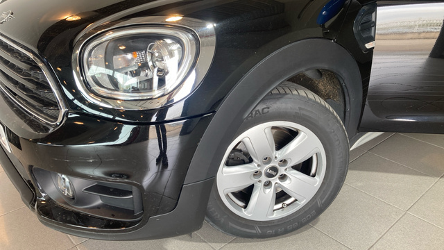 fotoG 5 del MINI MINI Countryman Cooper D 110 kW (150 CV) 150cv Diésel del 2019 en Madrid