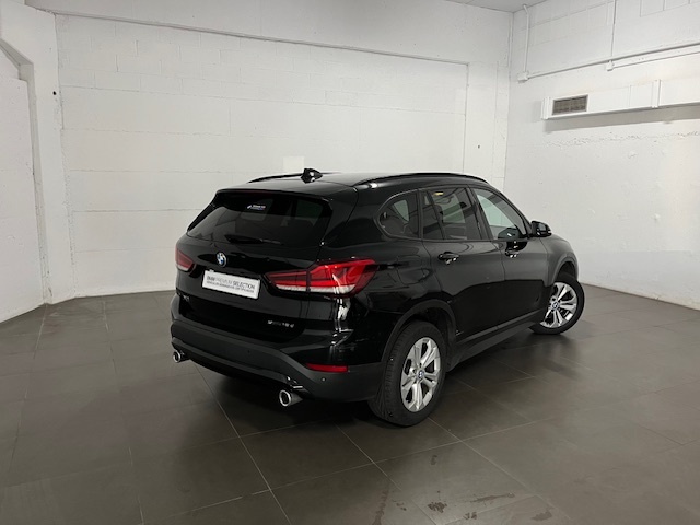 BMW X1 sDrive18d color Negro. Año 2021. 110KW(150CV). Diésel. En concesionario Amiocar S.A. de Coruña