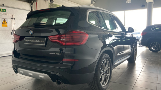 BMW X3 xDrive20d color Negro. Año 2019. 140KW(190CV). Diésel. En concesionario BYmyCAR Madrid - Alcalá de Madrid