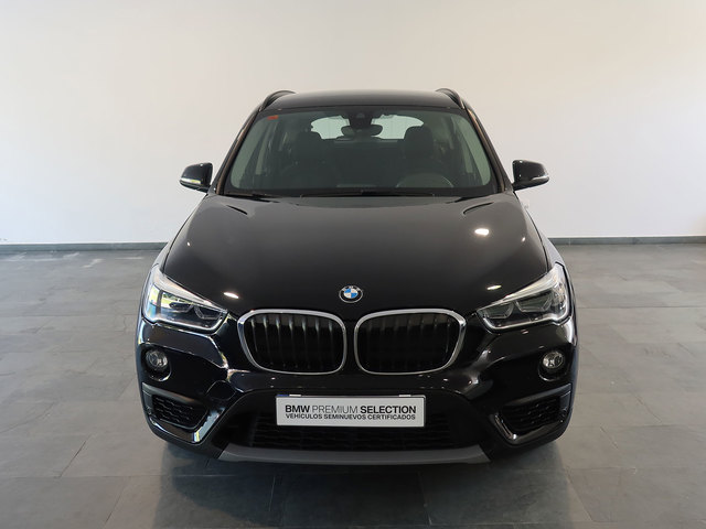 BMW X1 sDrive18d color Negro. Año 2016. 110KW(150CV). Diésel. En concesionario Autogal de Ourense