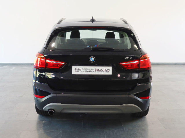 BMW X1 sDrive18d color Negro. Año 2016. 110KW(150CV). Diésel. En concesionario Autogal de Ourense