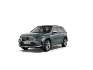 Fotos de BMW X1 xDrive20d color Verde. Año 2023. 120KW(163CV). Diésel. En concesionario Movilnorte El Plantio de Madrid