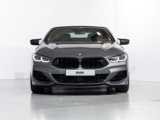 BMW Serie 8 M850i Cabrio color Gris. Año 2024. 390KW(530CV). Gasolina. En concesionario Oliva Motor Girona de Girona