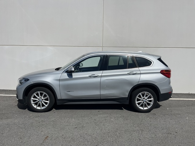 BMW X1 sDrive18d color Gris Plata. Año 2018. 110KW(150CV). Diésel. En concesionario Novomóvil Oleiros de Coruña