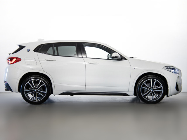 BMW X2 sDrive18d color Blanco. Año 2019. 110KW(150CV). Diésel. En concesionario Fuenteolid de Valladolid