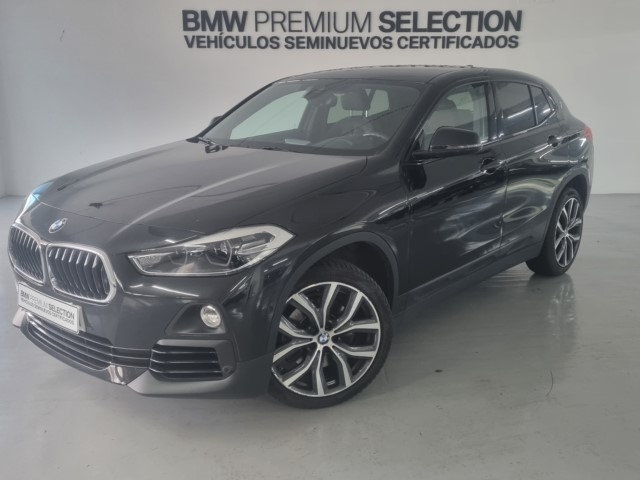 BMW X2 sDrive20i color Negro. Año 2020. 141KW(192CV). Gasolina. En concesionario Lurauto - Gipuzkoa de Guipuzcoa