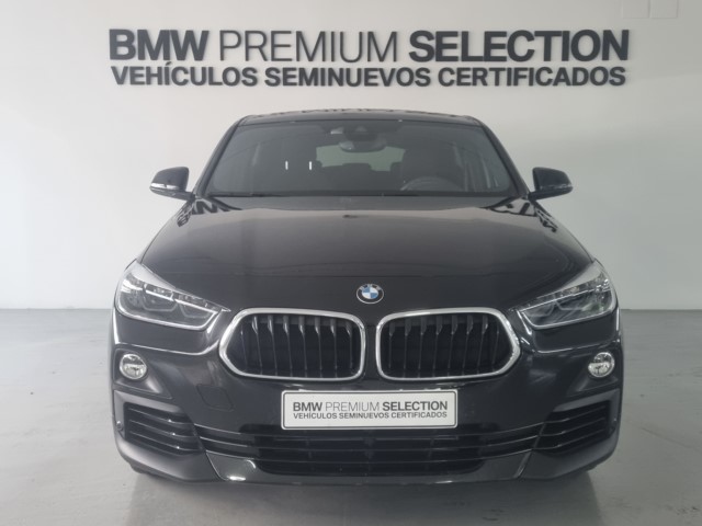 BMW X2 sDrive20i color Negro. Año 2020. 141KW(192CV). Gasolina. En concesionario Lurauto - Gipuzkoa de Guipuzcoa